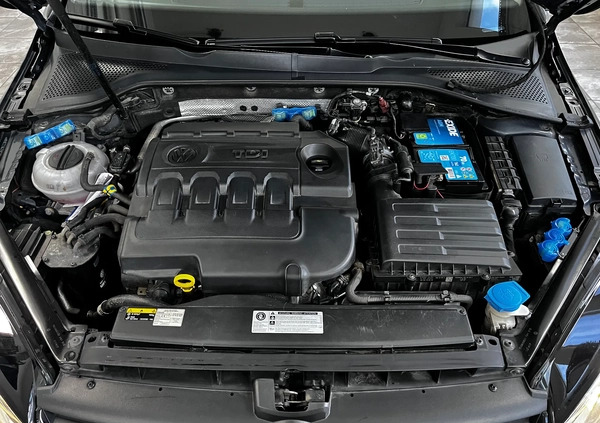 Volkswagen Golf cena 54000 przebieg: 220000, rok produkcji 2017 z Więcbork małe 529